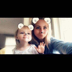 Meet your Posher, Alexis